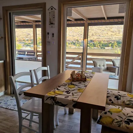 Luxmobil Holiday home Grebastica